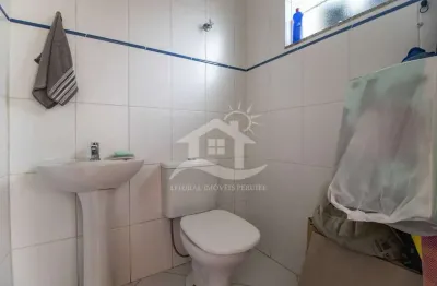 Casa com mezanino à venda , 3 quarto(s),  sendo 2 suíte(s)  no bairro stella maris, 500 metros da praia, peruíbe-sp