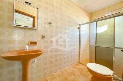 Casa térrea à venda , 4 quarto(s),  sendo 1 suíte(s)  no bairro stella maris, 300 metros da praia, peruíbe-sp