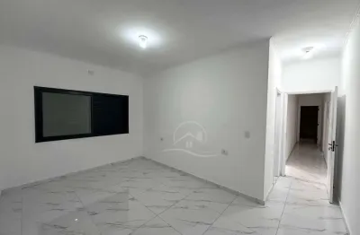 Casa térrea com piscina à venda , 4 quarto(s),  sendo 4 suíte(s)  no bairro ribamar, 700 metros da praia, peruíbe-sp