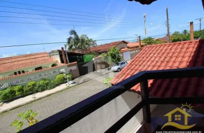 Casa assobradada à venda , 3 quarto(s),  sendo 2 suíte(s)  no bairro cidade nova peruíbe, 0 metros da praia, peruíbe-sp