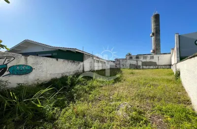 Terreno amplo à venda , ,   no bairro centro, 700 metros da praia, peruíbe-sp