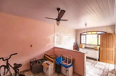 Casa térrea à venda , 3 quarto(s),  sendo 1 suíte(s)  no bairro jardim barra de jangadas, 800 metros da praia, peruíbe-sp