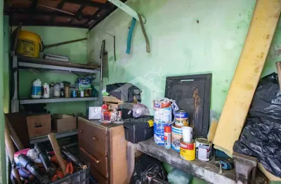 Casa térrea à venda , 2 quarto(s),  sendo 1 suíte(s)  no bairro vila romar, 1000 metros da praia, peruíbe-sp