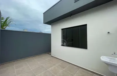 Casa térrea à venda , 2 quarto(s),  sendo 1 suíte(s)  no bairro jardim márcia, 1300 metros da praia, peruíbe-sp
