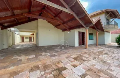 Casa sobrado à venda , 6 quarto(s),  sendo 3 suíte(s)  no bairro stella maris, 71 metros da praia, peruíbe-sp