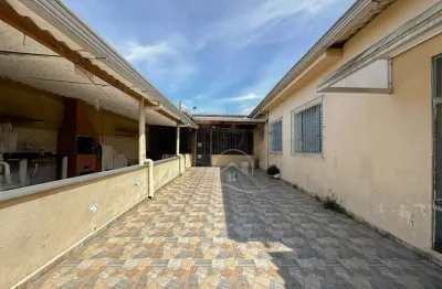 Casa térrea à venda , 3 quarto(s),  sendo 1 suíte(s)  no bairro vila erminda, 2500 metros da praia, peruíbe-sp