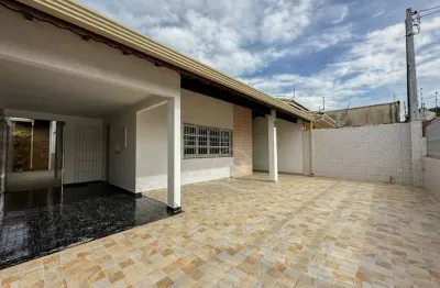 Casa térrea à venda , 3 quarto(s),  sendo 2 suíte(s)  no bairro jardim barra de jangadas, 765 metros da praia, peruíbe-sp