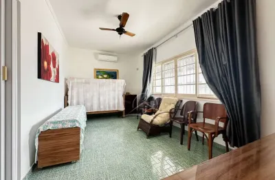 Casa térrea à venda , 3 quarto(s),  sendo 2 suíte(s)  no bairro jardim barra de jangadas, 765 metros da praia, peruíbe-sp