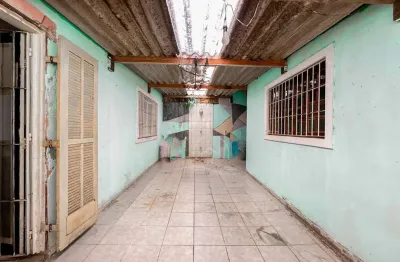 Casa térrea à venda , 3 quarto(s),  sendo 1 suíte(s)  no bairro oasis, 600 metros da praia, peruíbe-sp