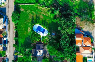 Terreno amplo à venda , ,   no bairro três marias, 300 metros da praia, peruíbe-sp