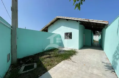 Casa térrea à venda , 02 quarto(s),  sendo 1 suíte(s)  no bairro estância dos eucaliptos, 2000 metros da praia, peruíbe-sp