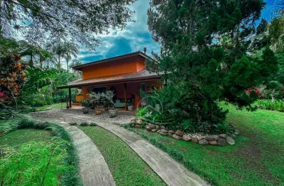 Casa térrea com piscina à venda , 3 quarto(s),  sendo 3 suíte(s)  no bairro estância são marcos, 3000 metros da praia, peruíbe-sp