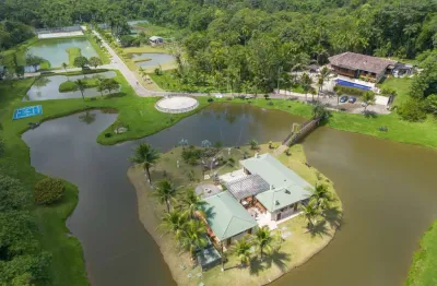 Chácara Rural à venda com piscina, ,   no bairro Vila Peruíbe, 8000 metros da praia, Peruíbe-SP