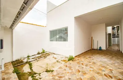 Casa Térrea com Edícula à venda , 3 quarto(s),  sendo 1 suíte(s)  no bairro Park DAville, 2000 metros da praia, Peruíbe-SP