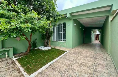 Casa Sobrado à venda , 3 quarto(s),  sendo 1 suíte(s)  no bairro Stella Maris, 800 metros da praia, Peruíbe-SP