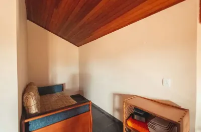Casa Térrea à venda com piscina, 3 quarto(s),  sendo 1 suíte(s)  no bairro Cidade Nova Peruíbe, 300 metros da praia, Peruíbe-SP