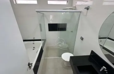 Casa Térrea à venda com piscina, 3 quarto(s),  sendo 1 suíte(s)  no bairro São João Batista, 150 metros da praia, Peruíbe-SP