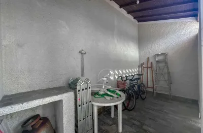 Casa Térrea com piscina à venda com piscina, 3 quarto(s),  sendo 1 suíte(s)  no bairro Parque Turistico, 550 metros da praia, Peruíbe-SP