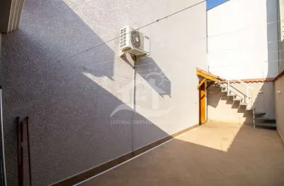 Casa Sobrado à venda com piscina, 3 quarto(s),  sendo 1 suíte(s)  no bairro Jardim Mar e Sol, 600 metros da praia, Peruíbe-SP