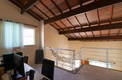 Casa com Mezanino à venda com piscina, 3 quarto(s),  sendo 2 suíte(s)  no bairro Stella Maris, 1000 metros da praia, Peruíbe-SP