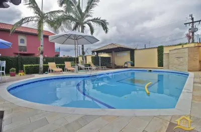 Casa sobrado à venda com piscina, 7 quarto(s),  sendo 7 suíte(s)  no bairro oasis, 750 metros da praia, peruíbe-sp