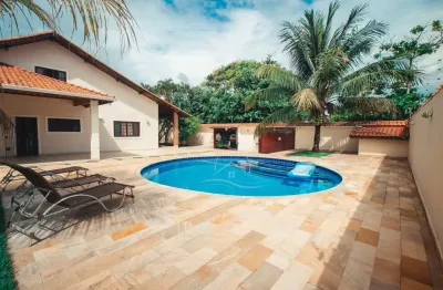 Casa térrea à venda , 3 quarto(s),  sendo 1 suíte(s)  no bairro cidade nova peruíbe, 300 metros da praia, peruíbe-sp