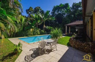 Chácara rural à venda com piscina, 4 quarto(s),  sendo 4 suíte(s)  no bairro ana dias, 0 metros da praia, itariri-sp
