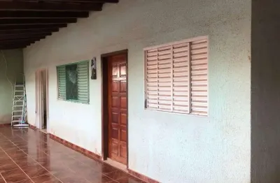 Casa toda na laje, na colônia agrícola samambaia, 04 quartos, ch 141
