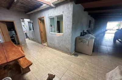 Oportunidade casa na qnm 42 em taguatinga norte. de esquina, com ponto comercial para gerar uma renda extra.