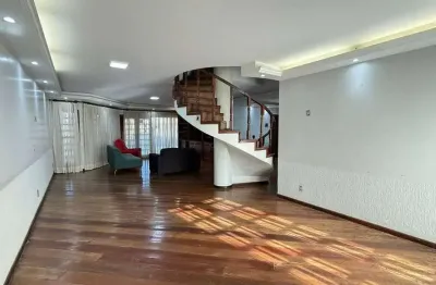 Casa com 7 quartos à venda na Quadra QND 42, Taguatinga Norte (Taguatinga), Brasília