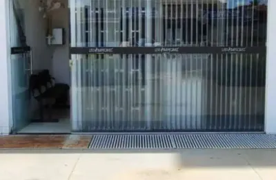 2 lojas comerciais em l (1ª loja: 45,60m² 2ª loja: 39,75m²) na quadra 7 de sobradinho