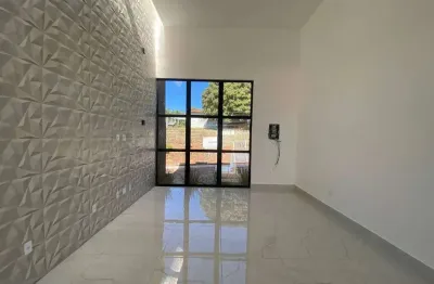 Casa nova em condomínio fechado, com 3 suítes e lazer, arniqueira