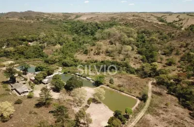 Chácara as margens da br 060 com 4 hectares e preparada para ser um pesque-pague