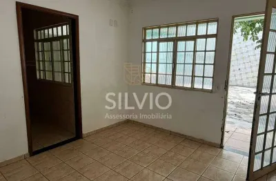 Oportunidade para locação de 2 quartos em Taguatinga Norte (QNE 26)