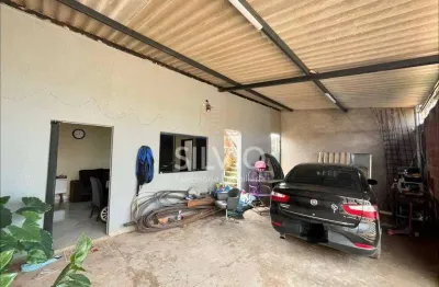 Casa 04 Quartos 01 Suíte toda na Lage Garagem Coberta 02 Carros Estrutura pra 3 lages Quadra 08 Residencial Don Francisco Agua Quente DF