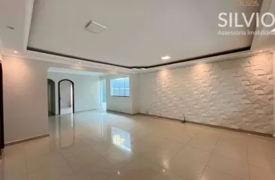 Oportunidade Casa 4 Quartos sendo um suíte garagem coberta pra 04 carros, ótima localização na QNA 53 Taguatinga Norte DF