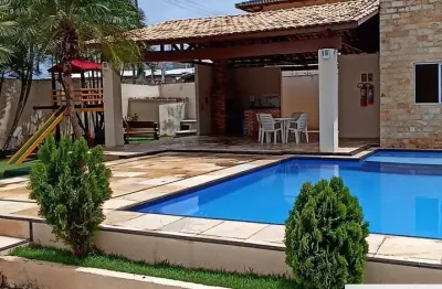 Condomínio villaggio do eusébio - casa duplex com 123m2 no eusebio/ce. 4 quartos sendo (1 suíte e 1 reversível) moveis projetados em todos os comodos, com 2 vagas e condomínio com lazer.