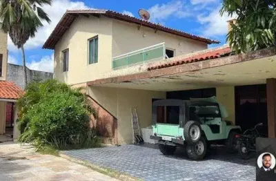 Casa com 990m2 no bairro papicu. 2 lotes de terreno com 2 casas,vaga para 12 carros. ótima localização. fortaleza/ce