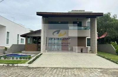 Vendo casa mobiliada, em condomínio fechado, com 300m², 5 suítes + dce, área gourmet e 3 vagas