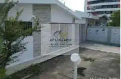 Vendo casa 200m² construídos com terreno de 12x28(336m²), 04 quartos (sendo 02 suítes), 03 vagas de garagem