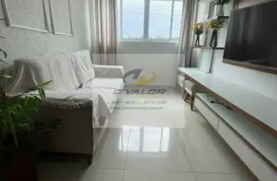 Vendo apartamento 80m², 03 quartos ( sendo 01 suíte), 02 vagas de garagem.