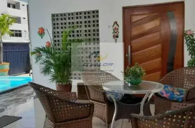 Vendo casa 373m², 04 quartos (sendo 03 suítes), 03 vagas de garagem cobertas