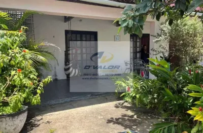 Vendo casa 360m², 03 quartos (sendo 01 suíte)+dce, 04 vagas de garagem