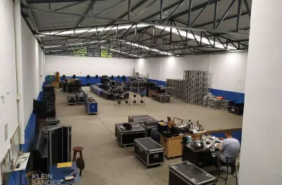 Galpão à venda, 556 m² por r$ 1.750.000,00 - praça da furunfa - nova friburgo/rj
