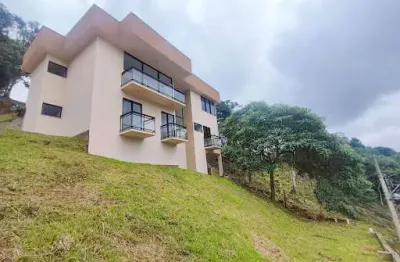 Casa com 3 dormitórios à venda, 224 m² por r$ 1.100.000,00 - cônego - nova friburgo/rj