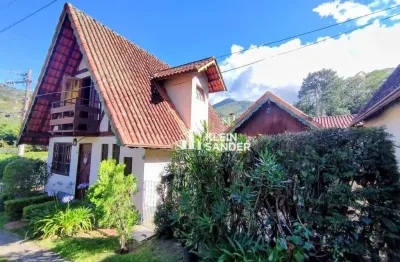 Casa com 3 dormitórios à venda, 64 m² por r$ 550.000,00 - cônego - nova friburgo/rj