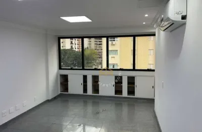 Sala comercial com 3 salas para alugar na Rua Maria Monteiro, 830, Cambuí, Campinas