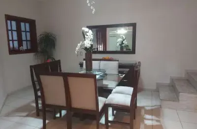 Casa com 3 dormitórios para alugar, 287 m² por r$ 6.427,00/ano - parque jambeiro - campinas/sp