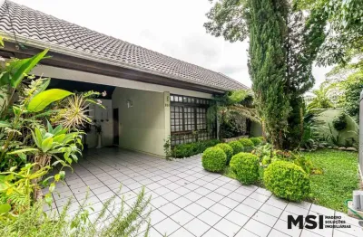 Casa com 3 quartos à venda na Rua Nicanor Rivas, 260, São Braz, Curitiba por R$ 1.300.000