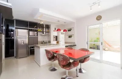 Casa com 4 quartos à venda na rua itacolomi, 1290, portão, curitiba por r$ 990.000